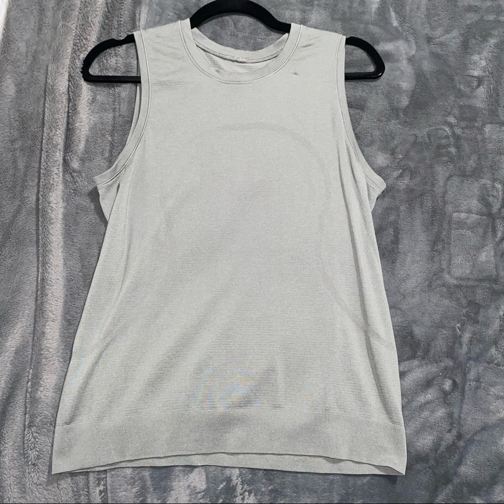 Size 6 Lululemon Swiftly Relaxed Tank